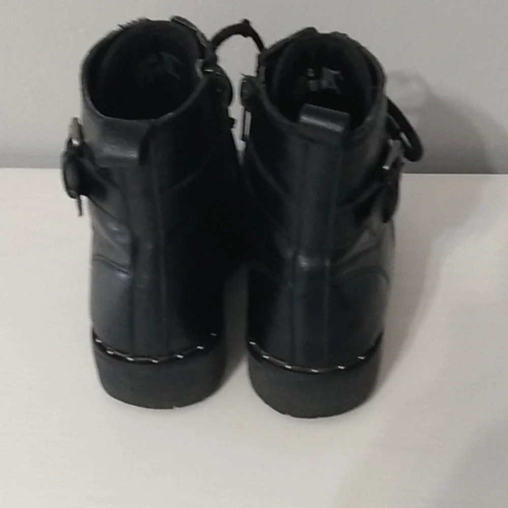 Kids‎ Black Combat Boots Side Zip Buckle Studded Sole Lace Up Size 12